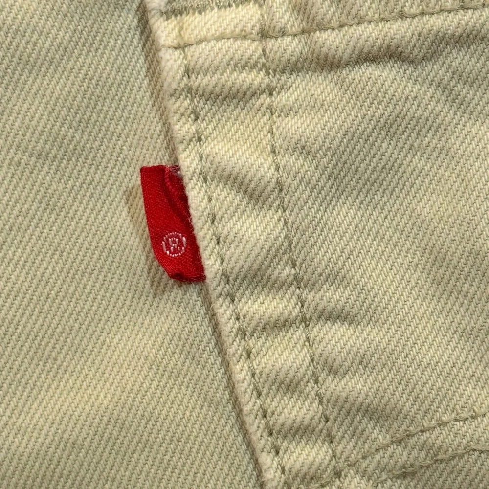 Vintage USA Made Levi's 550 Relaxed Fit Denim Shorts W38 Blank Tab Stone Khaki
